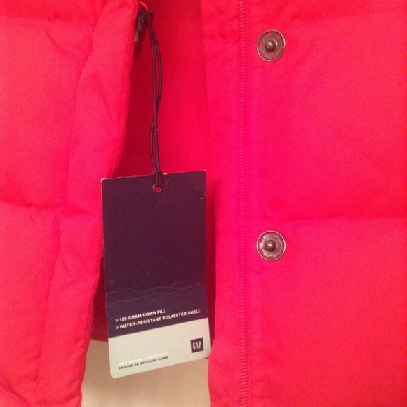 GAP "Premium" Down Red Winter Vest Y2K Super Rare Excellent Quality NEW - Picture 2 of 11